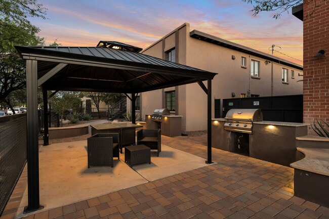 838 E 9th St in Tucson, AZ - Building Photo - Building Photo