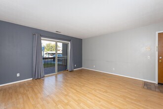 2396 Quarterback Ct in Ypsilanti, MI - Building Photo - Building Photo