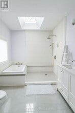 21 Scarboro Ave in Toronto, ON - Building Photo - Building Photo