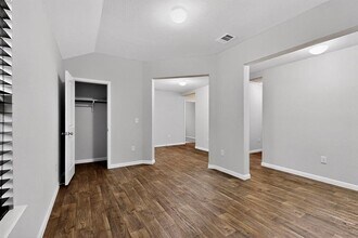 104 Old Glory Trail in Liberty Hill, TX - Building Photo - Building Photo