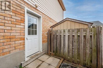 14 Southcreek Trail in Guelph, ON - Building Photo - Building Photo
