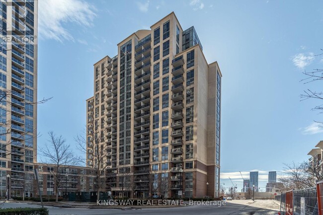 1-201 Michael Power Pl in Toronto, ON - Building Photo - Building Photo