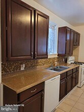 5632 Belair Rd in Baltimore, MD - Foto de edificio - Building Photo