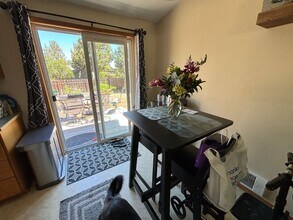 3016 NE Heather Ct in Bend, OR - Building Photo - Building Photo