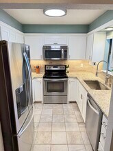 1226 Amanda Dr in Canyon Lake, TX - Foto de edificio - Building Photo