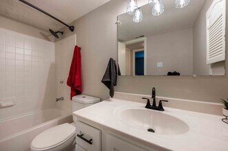 M Club Apartments in Indianapolis, IN - Building Photo - Building Photo