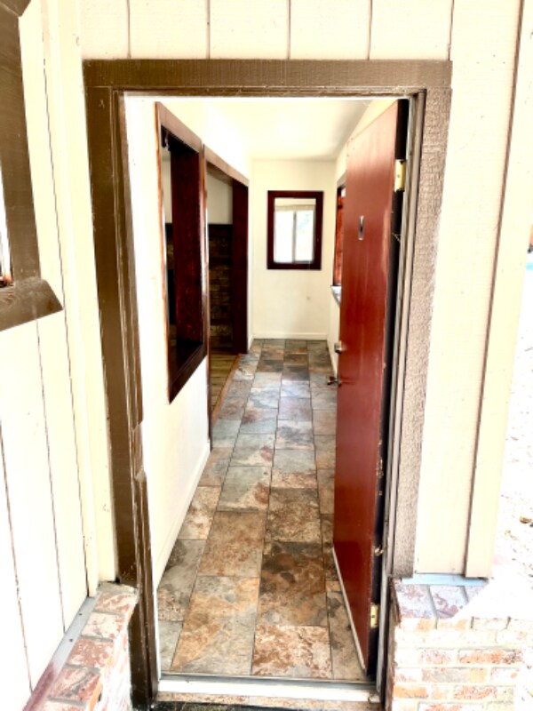 2975 Sacramento Ave-Unit -M in South Lake Tahoe, CA - Building Photo - Building Photo