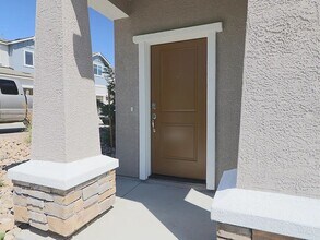 1602 Icelandic Wy in Reno, NV - Building Photo - Building Photo