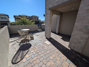 11816 River Hawk Ave in Las Vegas, NV - Building Photo - Building Photo