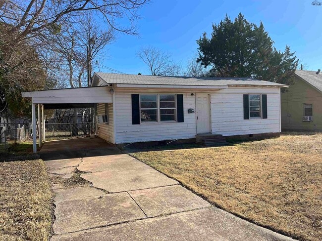 property at 2009 Joline St