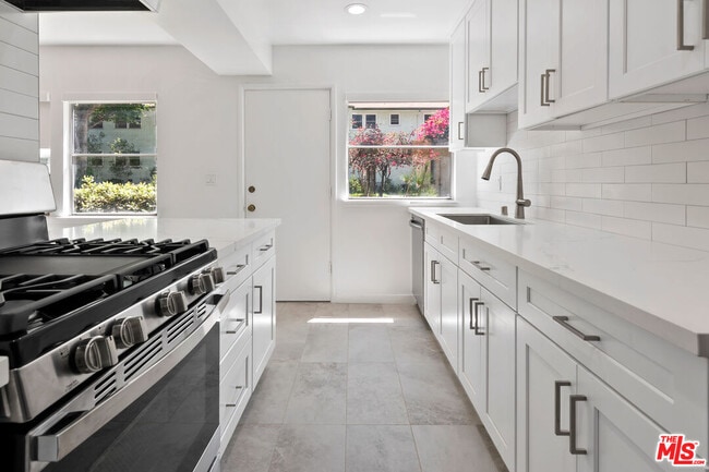 property at 3635 Kalsman Dr
