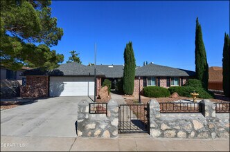 3433 Clearview Ln in El Paso, TX - Building Photo - Building Photo