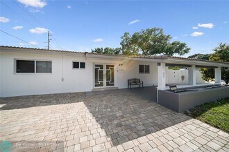 6470 Franklin St in Hollywood, FL - Building Photo - Building Photo