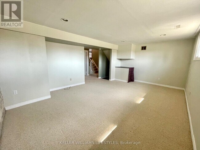 1463 Stoneybrook Crescent in London, ON - Building Photo - Building Photo