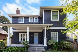2715 NE 35th Ave in Portland, OR - Building Photo