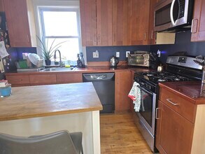 5 Gore Street Pl in Cambridge, MA - Building Photo - Building Photo