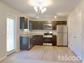 572 Lakerun Dr in Bunnlevel, NC - Building Photo - Building Photo