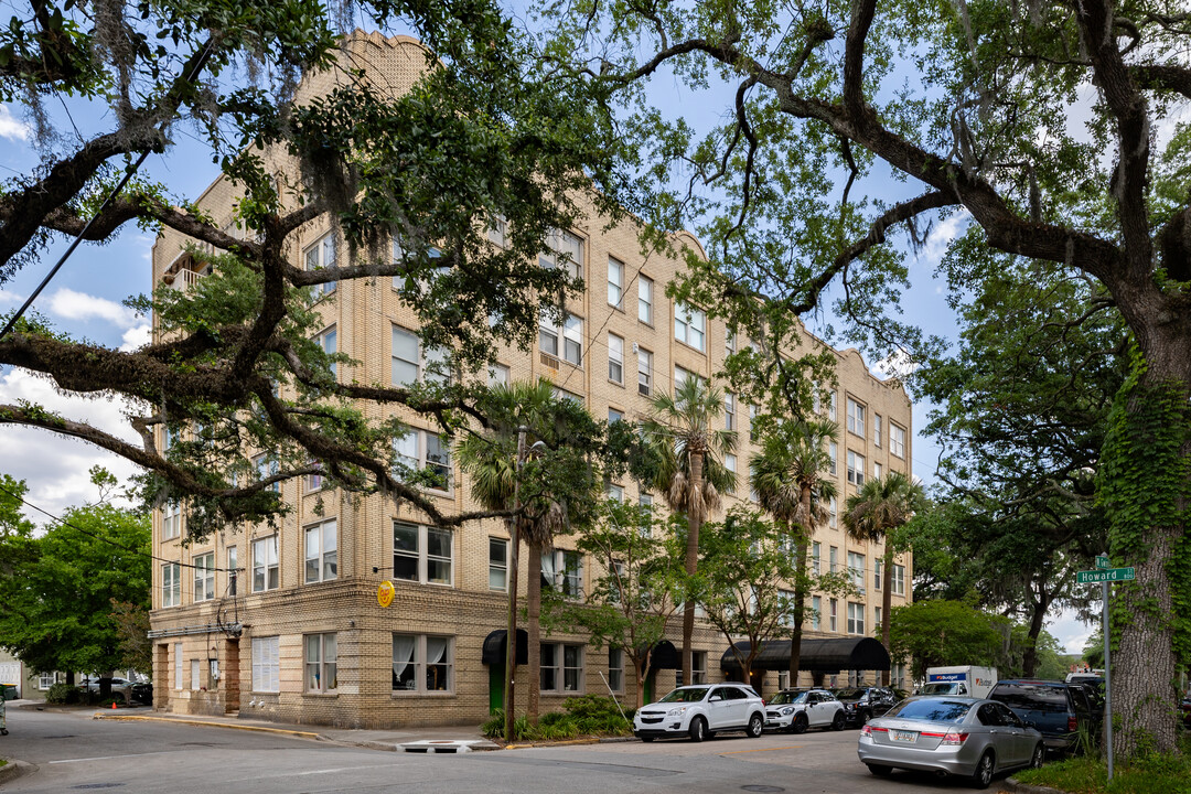 106 W Gwinnett St in Savannah, GA - Foto de edificio