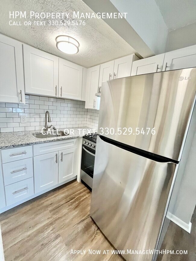 21955 Miles Rd-Unit -B1 in Cleveland, OH - Building Photo - Building Photo