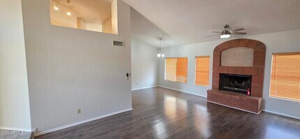 1601 W Oakland St in Chandler, AZ - Building Photo - Building Photo
