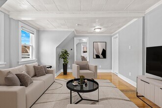 104 OAK St in Weehawken, NJ - Building Photo - Building Photo