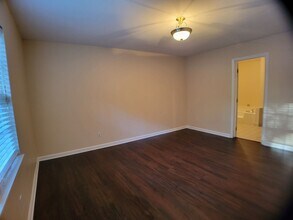 810 Clayton Rd in Durham, NC - Building Photo - Building Photo