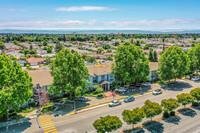 Pacifica Senior Living Union City in Union City, CA - Foto de edificio - Building Photo