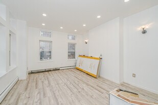 384 Lafayette Ave in Brooklyn, NY - Building Photo