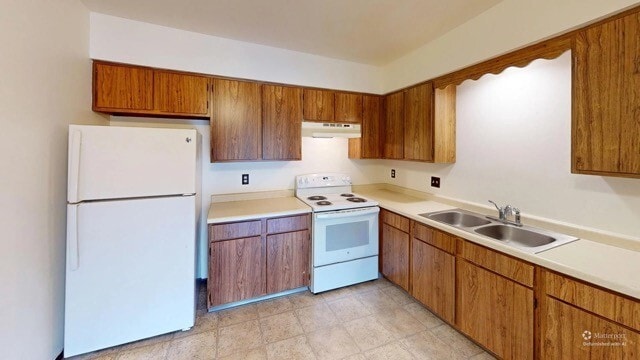 1611 S 115th Court in West Allis, WI - Foto de edificio - Building Photo