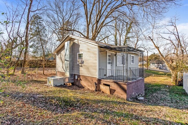 4212 Ivy Ave in Knoxville, TN - Building Photo - Building Photo