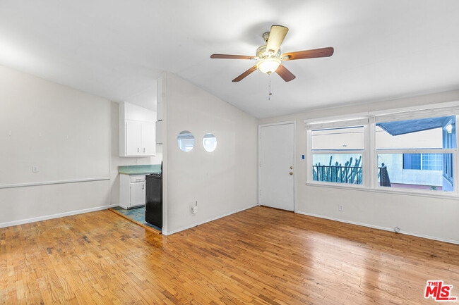 property at 12021 Louise Ave