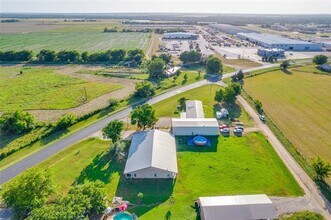 1590 Farm Rd 2352 in Sumner, TX - Building Photo - Building Photo