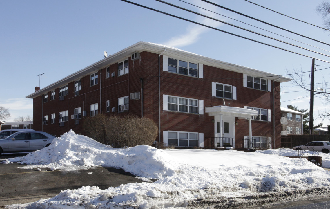 523 Cherry St in Elizabeth, NJ - Building Photo