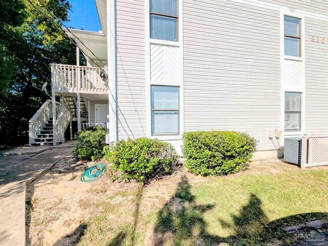 3202 Redwood Ln in Gulf Breeze, FL - Building Photo - Building Photo