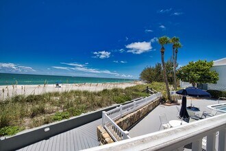 1555 Tarpon Center Dr in Venice, FL - Building Photo - Building Photo