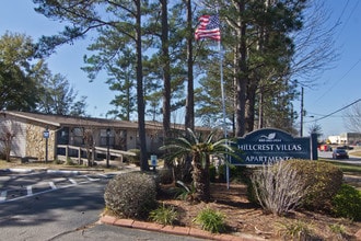Hillcrest Villas in Crestview, FL - Building Photo - Building Photo