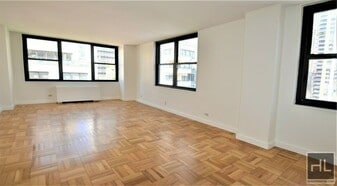 EAST 49 STREET in New York, NY - Building Photo