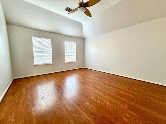 15114 Magnoliabough Pl