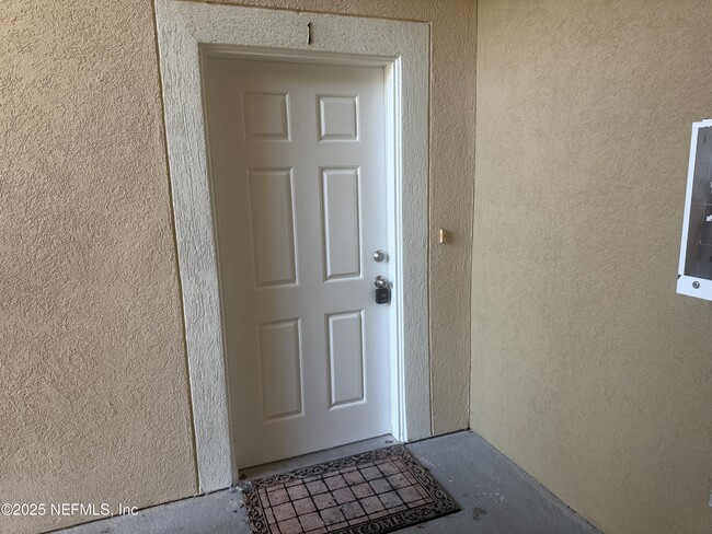 5150 PLAYPEN Dr in Jacksonville, FL - Building Photo - Building Photo