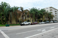 610 16th St in Miami Beach, FL - Foto de edificio - Building Photo