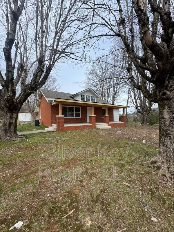 3663 Sweetwater Vonore Rd in Sweetwater, TN - Building Photo - Building Photo