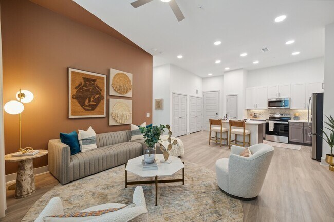 4601 N Main St in Houston, TX - Building Photo - Building Photo
