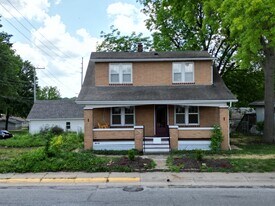 726 E 5th St, Unit Main in Washington, MO - Building Photo
