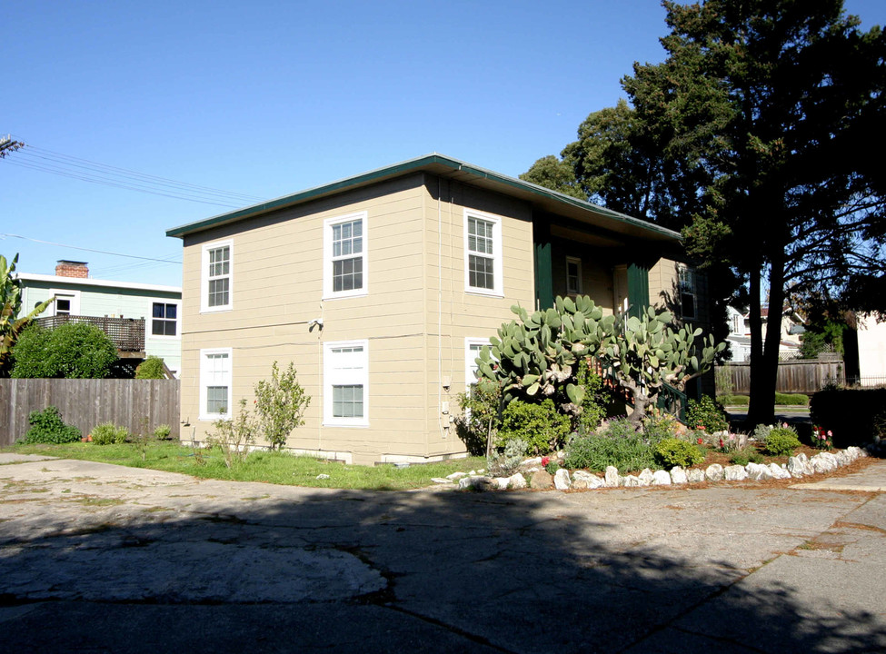 1804 10th St in Berkeley, CA - Foto de edificio