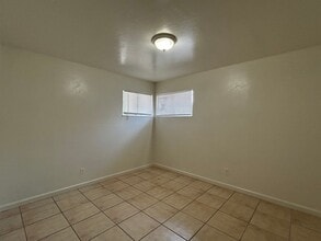 824 Gardella Ave in Oroville, CA - Building Photo - Building Photo