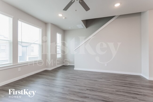 18412 Idyllic Aly, Unit C450 in Shenandoah, TX - Building Photo - Building Photo