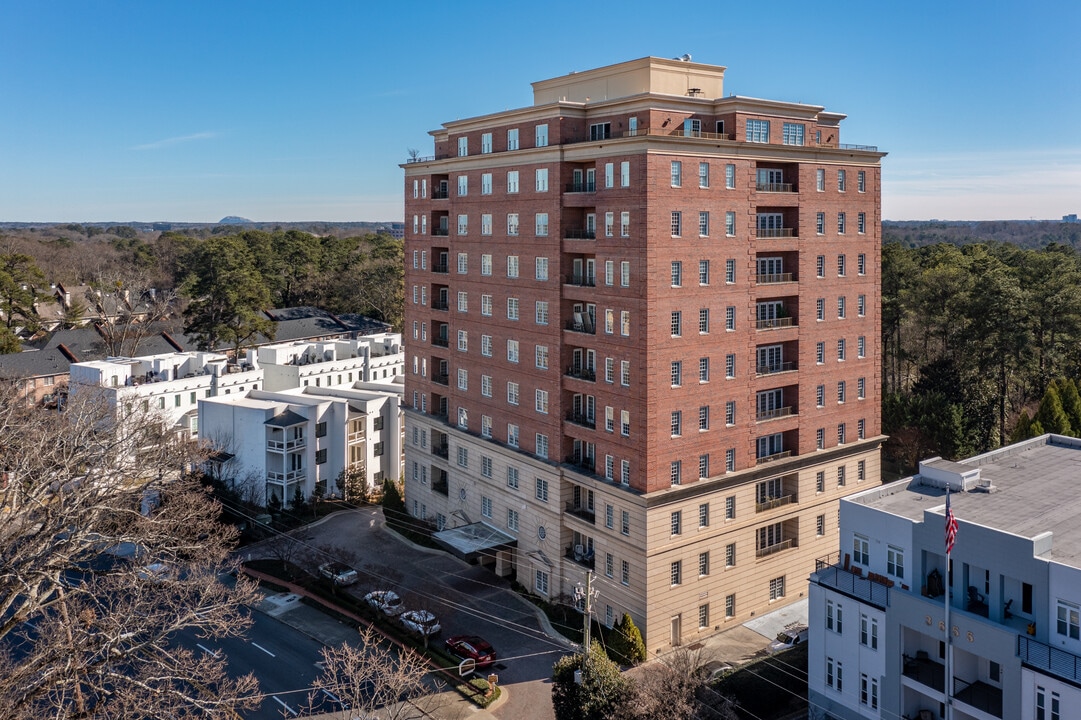 Winston Condominiums in Atlanta, GA - Foto de edificio