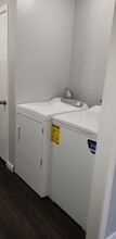 370 Wallace Rd, Unit E18 in Nashville, TN - Building Photo - Building Photo