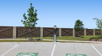 3502 Harvest Bounty Dr, Unit B3 in Richmond, TX - Building Photo - Building Photo