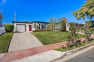 146 Avenida Barcelona in San Clemente, CA - Building Photo
